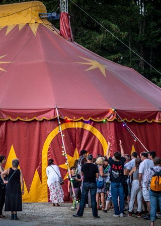 Atelier Décoration Cirque, Colonie de vacances Ulysséo, Loisirs-créativité